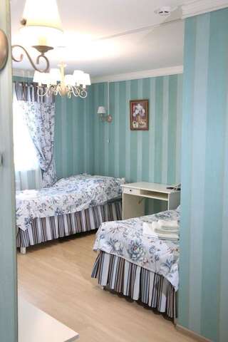 Гостиница Юрьево Подворье Вельск Стандартный двухместный номер с 1 кроватью или 2 отдельными кроватями-3